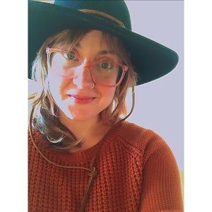 Meet your Posher, Sharon